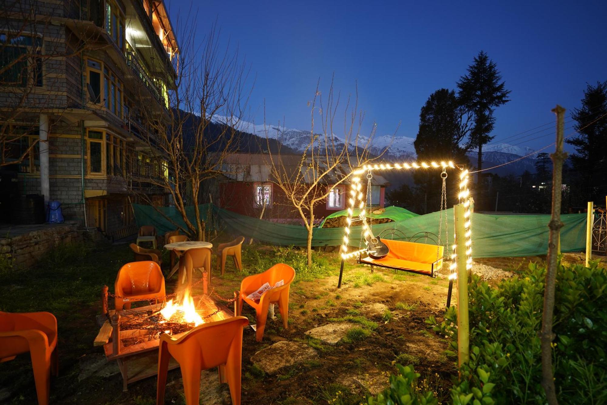 Woods Villa Cottages Manali - 1,2,3,4 Cottages & Villas Available In Manali With Scenic Mountain View Exterior photo