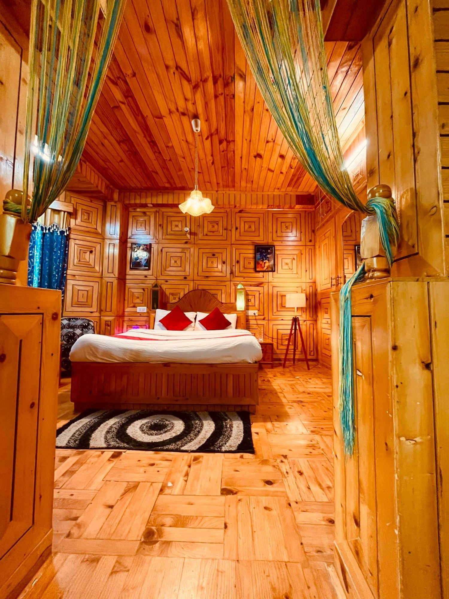 Woods Villa Cottages Manali - 1,2,3,4 Cottages & Villas Available In Manali With Scenic Mountain View Exterior photo